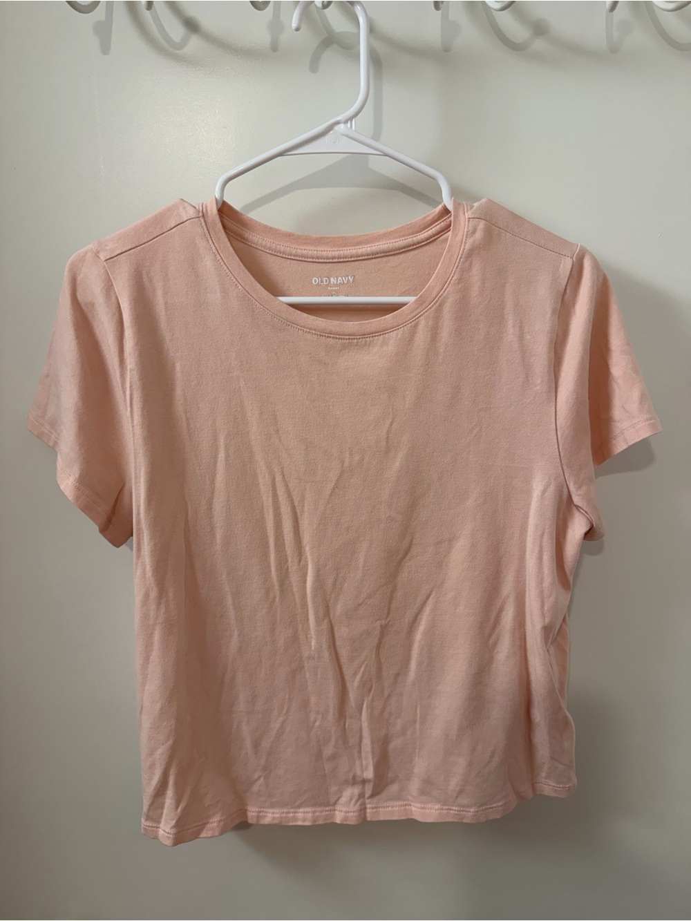 Old Navy Women's Short Sleeve Crop T-Shirt in Light Pink